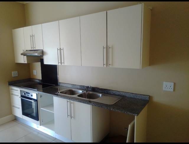 2 BEDROOM APARTMENT TO LET IN POINT WATERFRONT